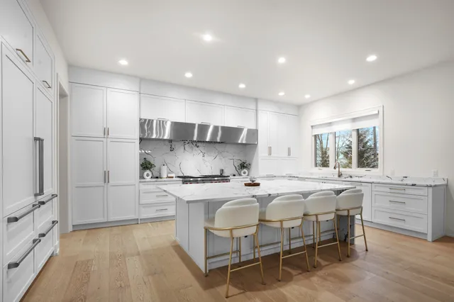 $2,244,900 | 7303 Brookside Village, Bloomfield Hills, MI 48301