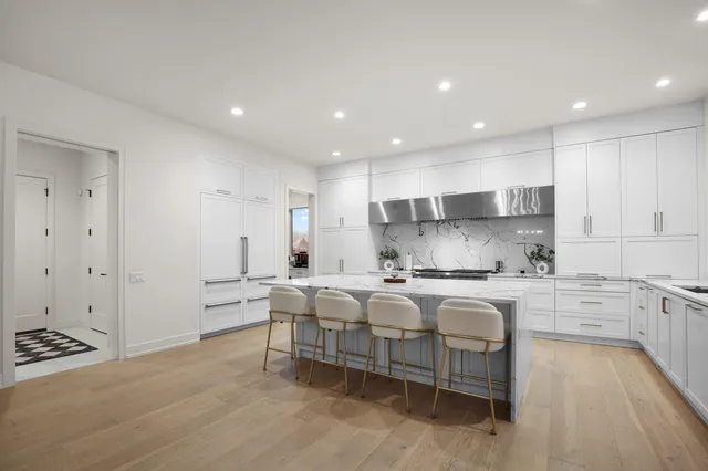 $2,244,900 | 7303 Brookside Village, Bloomfield Hills, MI 48301