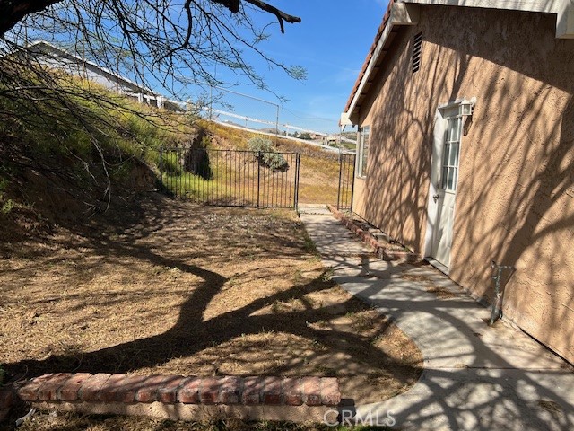 12285 Road Runner Riverside Ca Riverside, CA 92503 - Photo 26 of 31