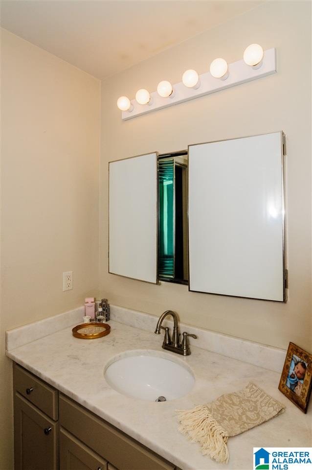 4010 Winston Way Birmingham, AL 35213 - Photo 16 of 24