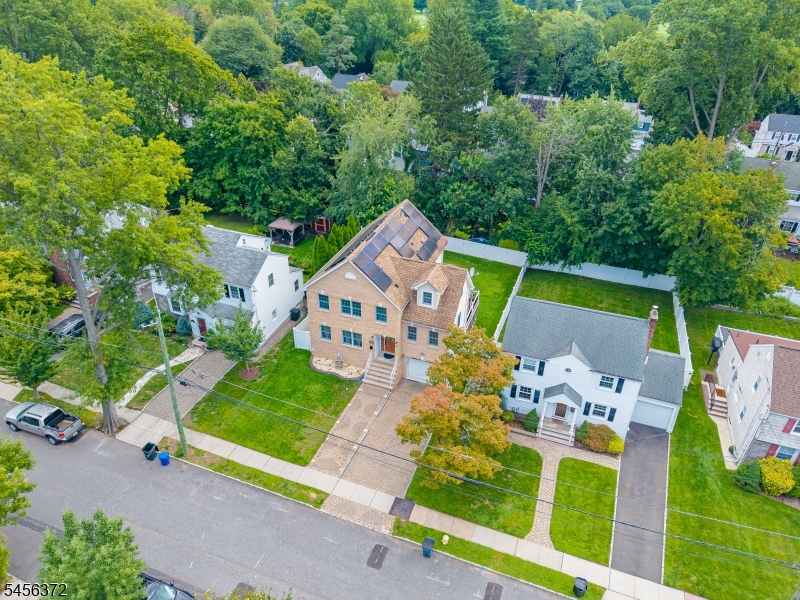 207 Stonehouse Road Bloomfield, NJ 07028 - Photo 38 of 49 Gallery Image 38