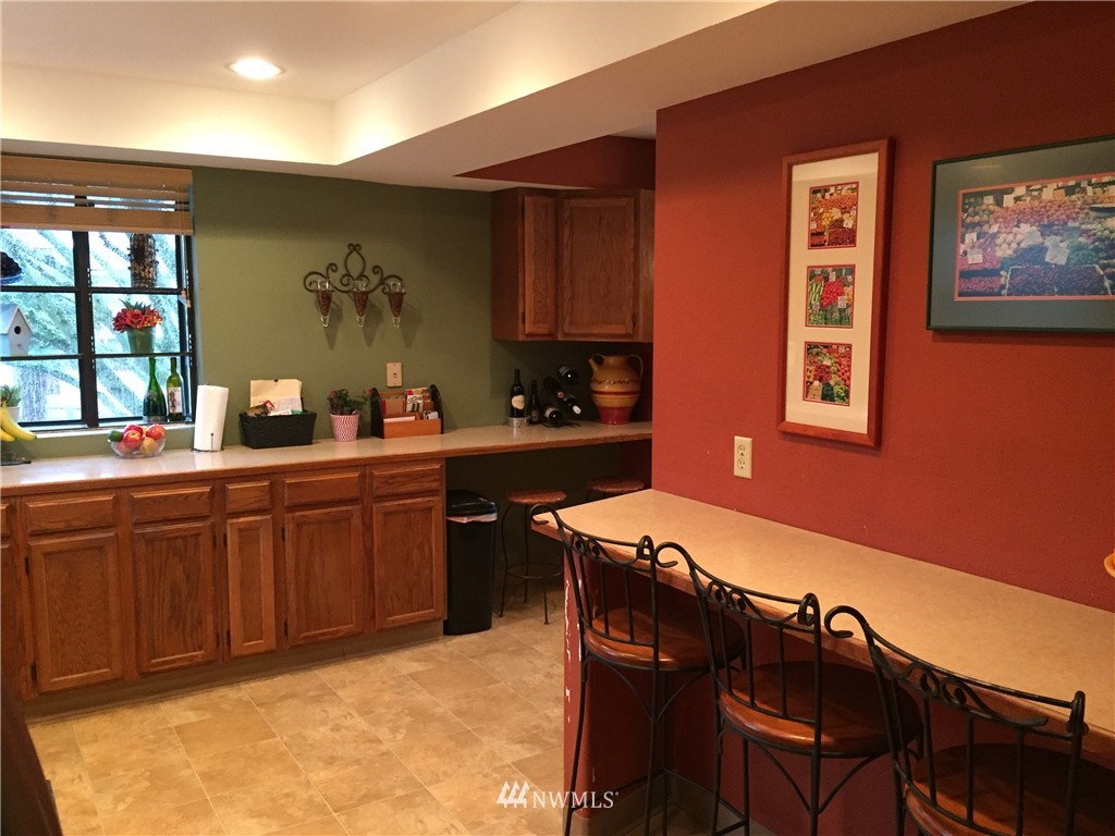 1724 Northeast 14th Street Renton, WA 98056 - Photo 13 of 21