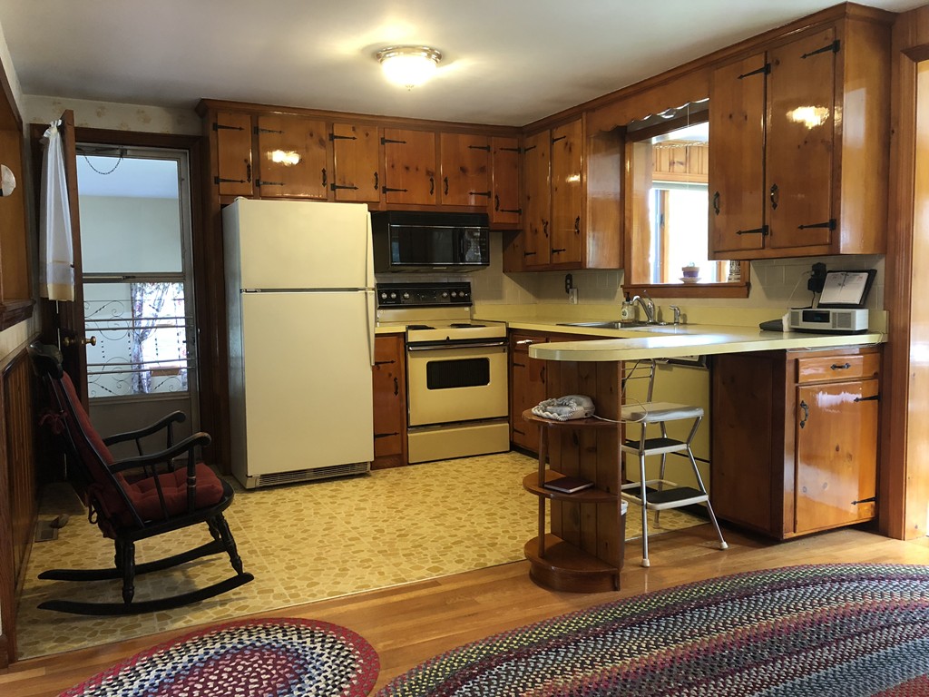 119 Pincushion Road Framingham, MA 01702 - Photo 7 of 14 Gallery Image 7