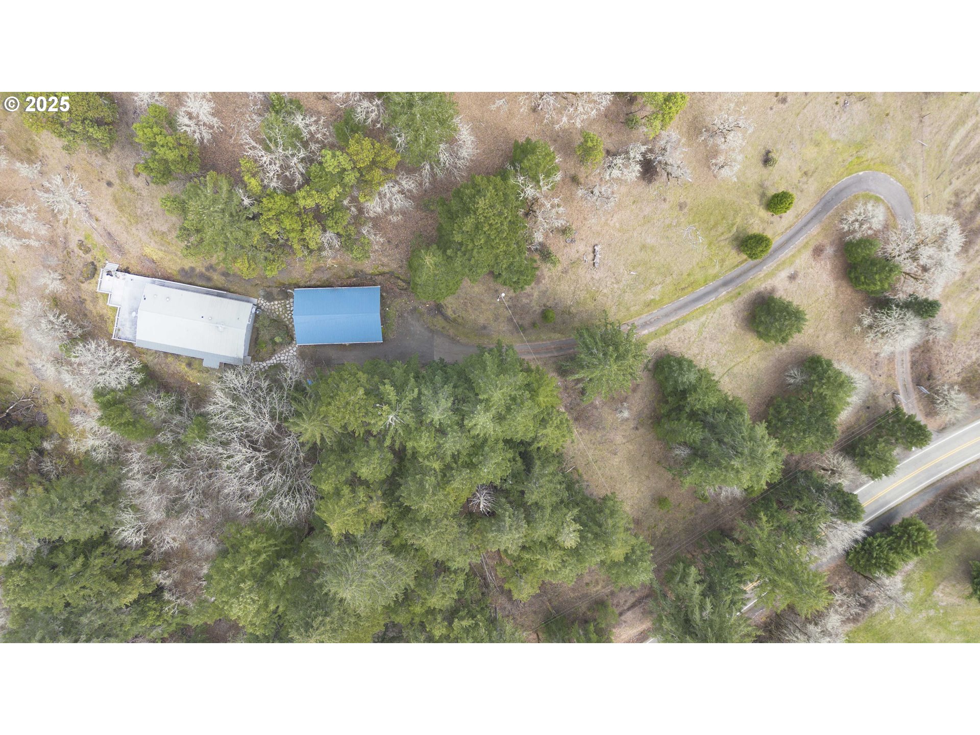 2721 Reston Road Roseburg, OR 97471 - Photo 12 of 47