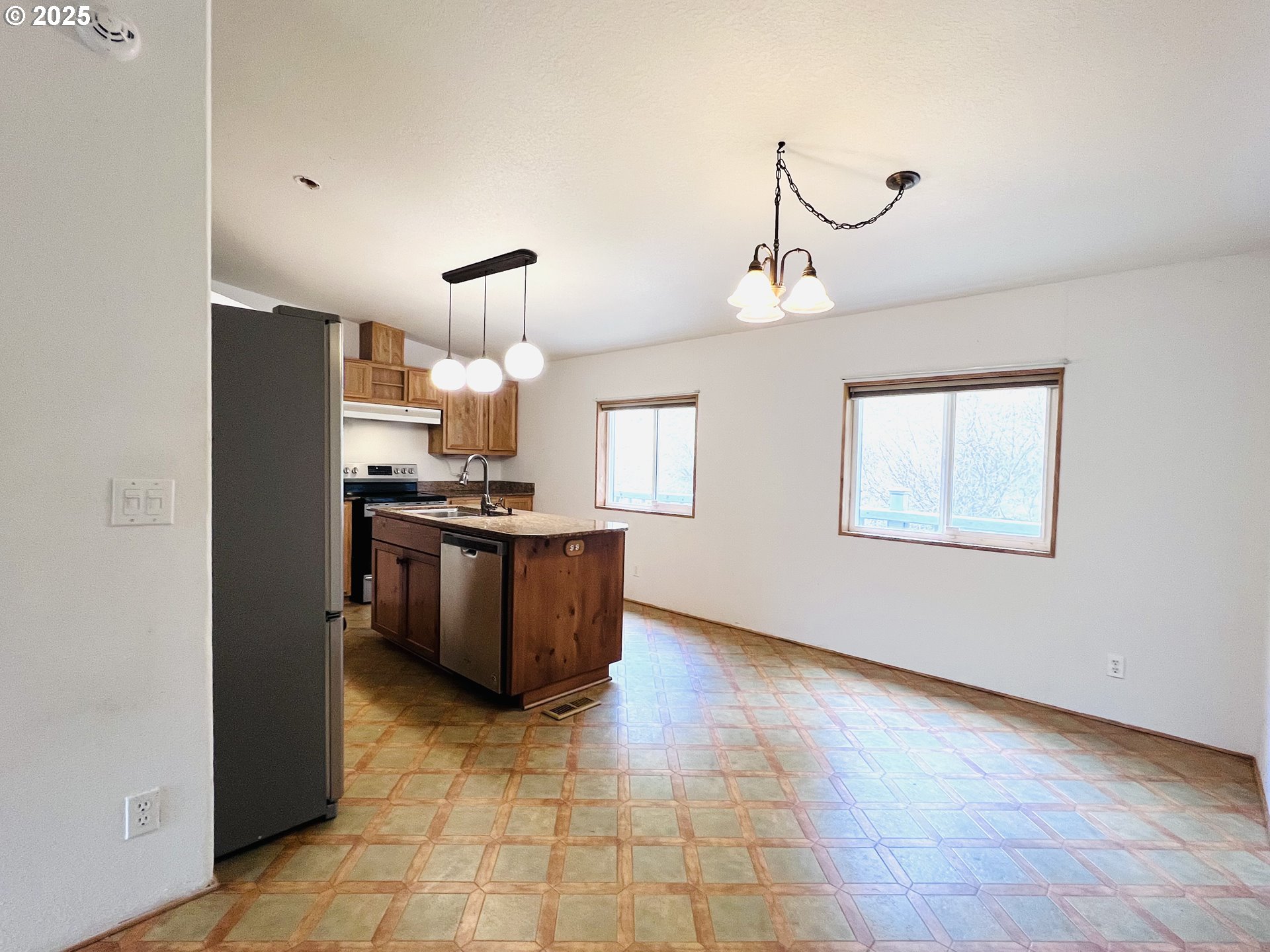 2721 Reston Road Roseburg, OR 97471 - Photo 31 of 47