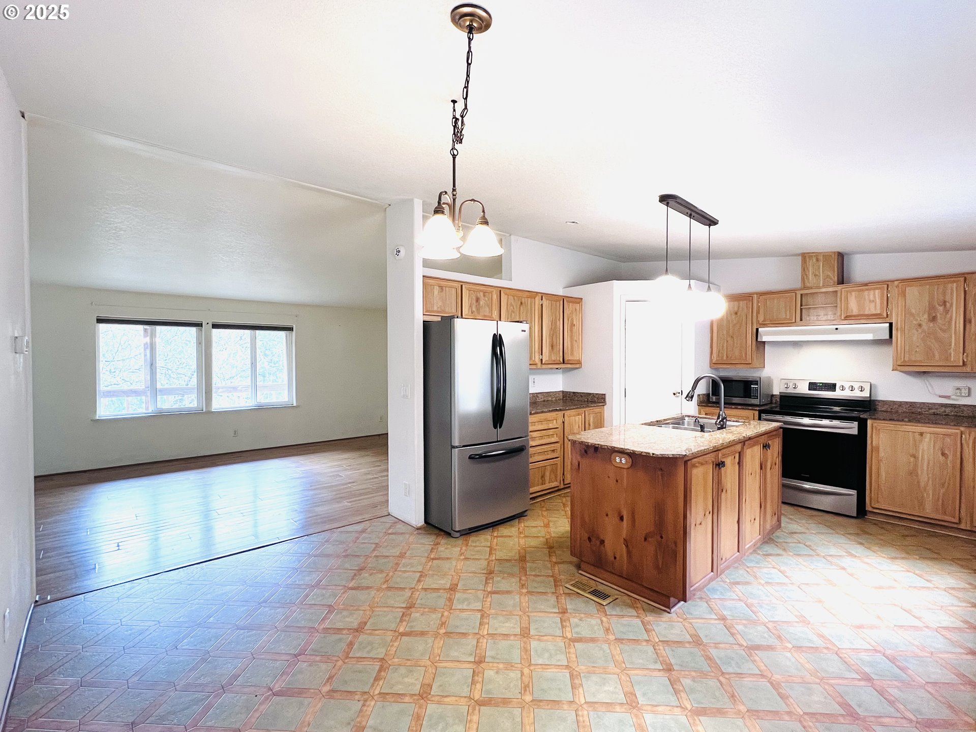 2721 Reston Road Roseburg, OR 97471 - Photo 32 of 47