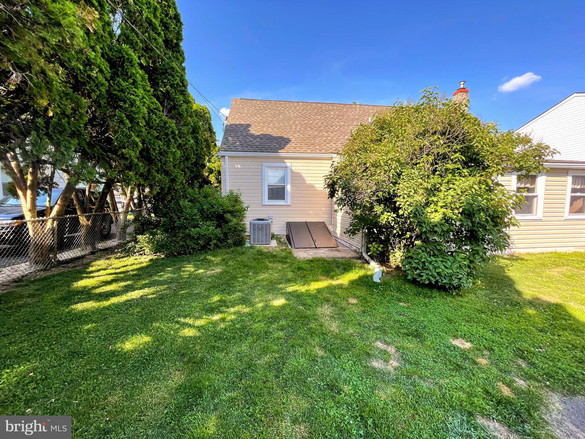 3010 East County Line Road Hatboro, PA 19040 - Photo 3 of 31 Gallery Image 3