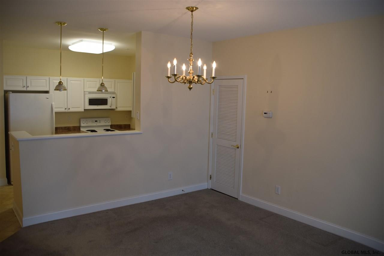 203 N Ridge Troy, NY 12182 - Photo 4 of 18 Photo 4