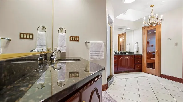 a view of entryway with interior