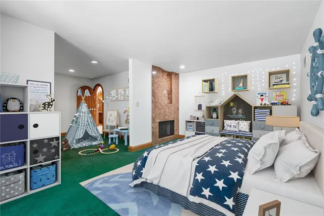 $1,200,000 | 613 Lincoln Road, Bradford Woods, PA 15015