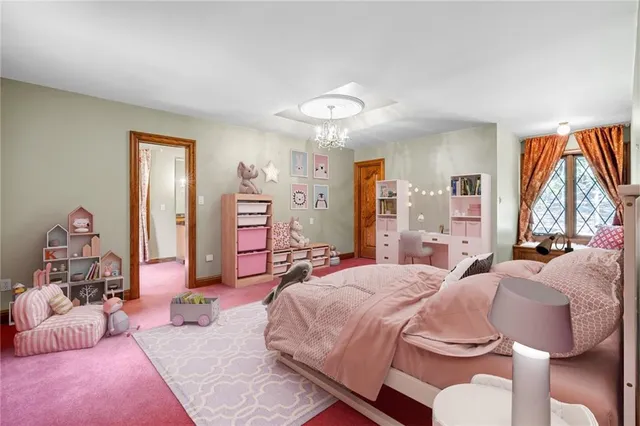 $1,200,000 | 613 Lincoln Road, Bradford Woods, PA 15015