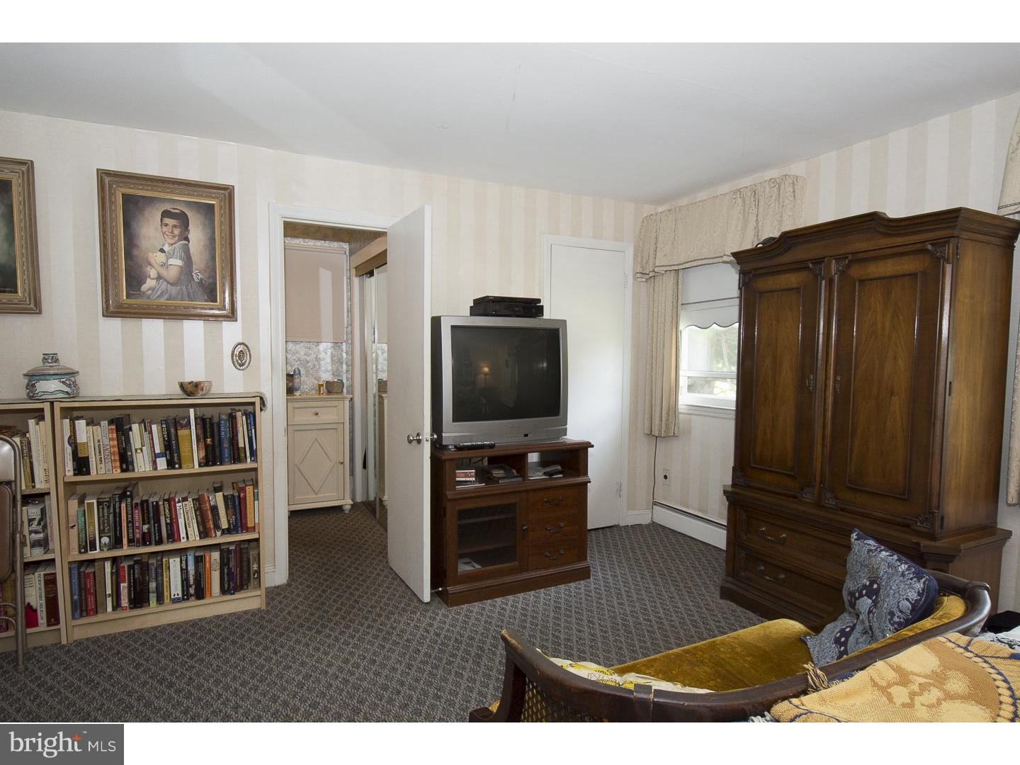 718 Swade Road Glenside, PA 19038 - Photo 9 of 16 Gallery Image 9