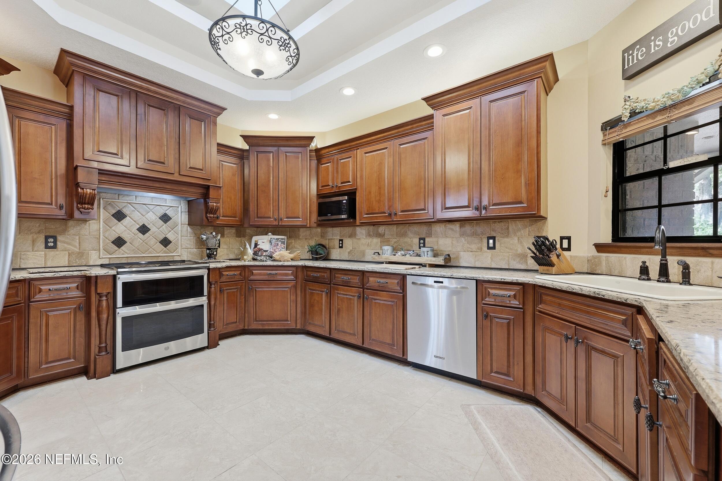 2358 Bridgette Way Fleming Island, FL 32003 - Photo 18 of 50 21_the real estateographers_020