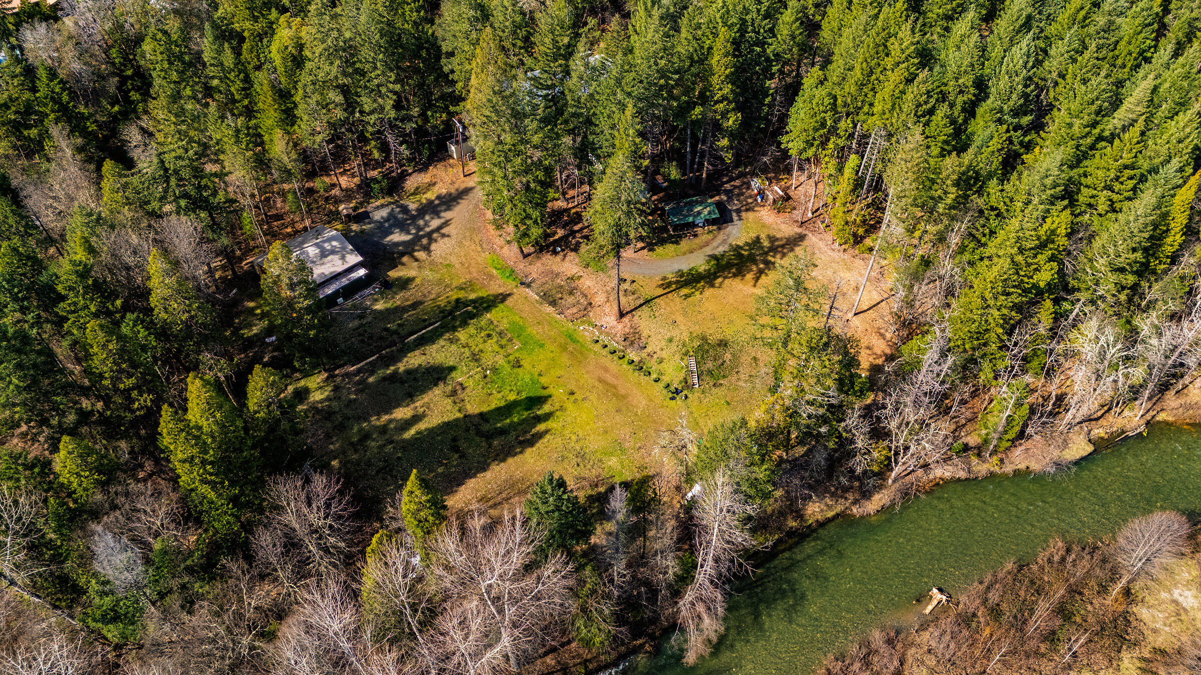 9439 Holland Loop Road Cave Junction, OR 97523 - Photo 6 of 23 9439-11