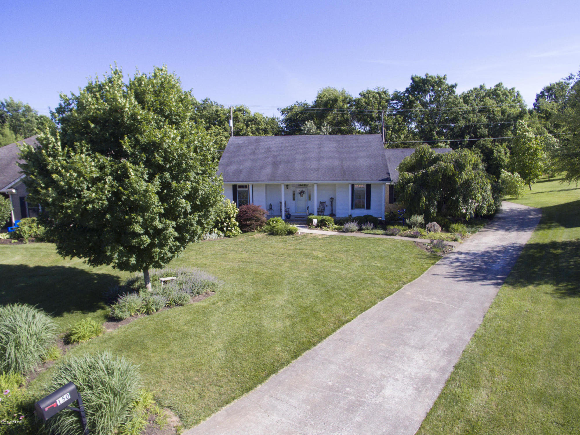 150 Locust Ridge Road Frankfort, KY 40601 - Photo 2 of 72 01