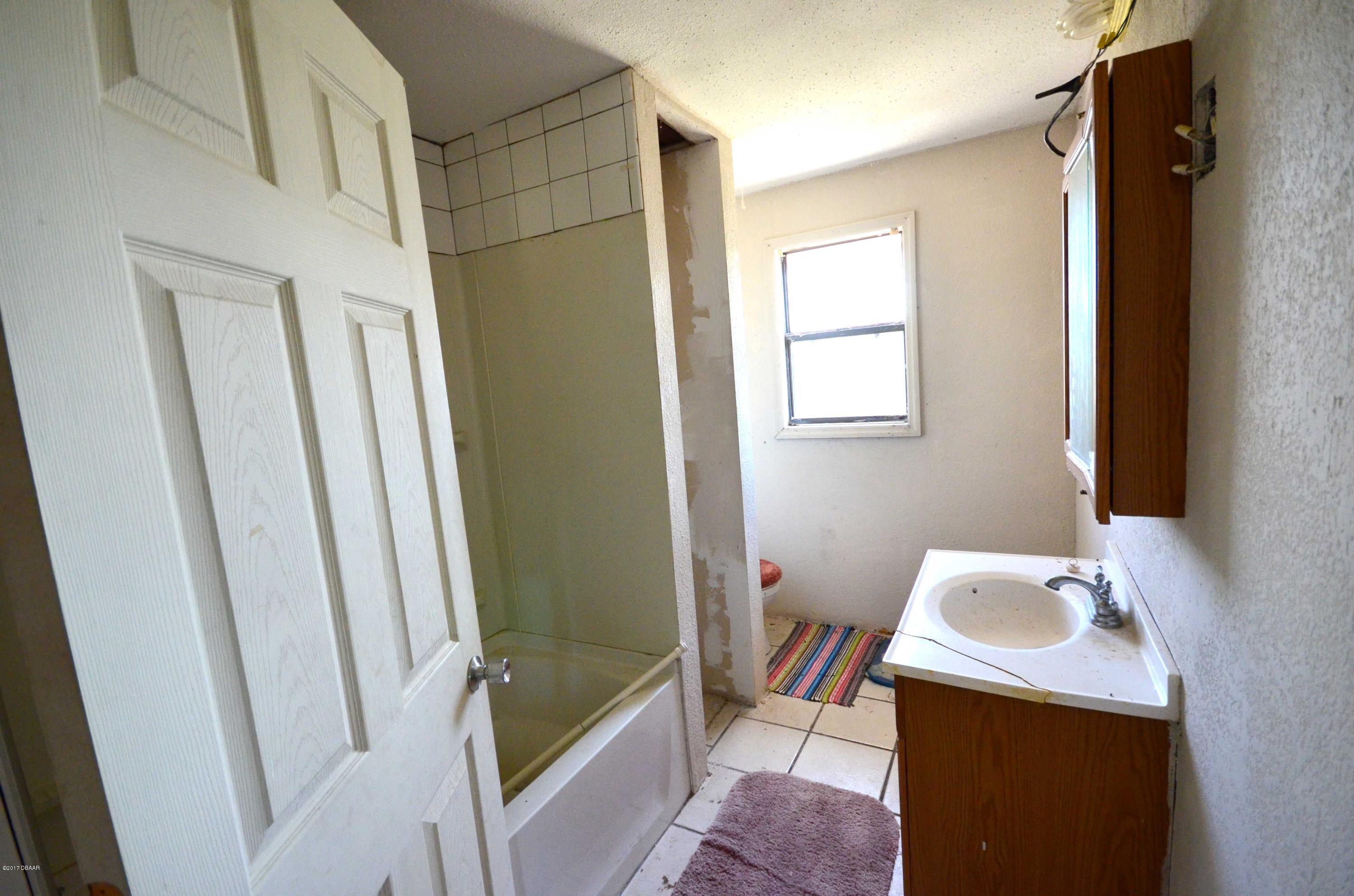 677 State Rte 415 New Smyrna Beach, FL 32168 - Photo 17 of 25 A25