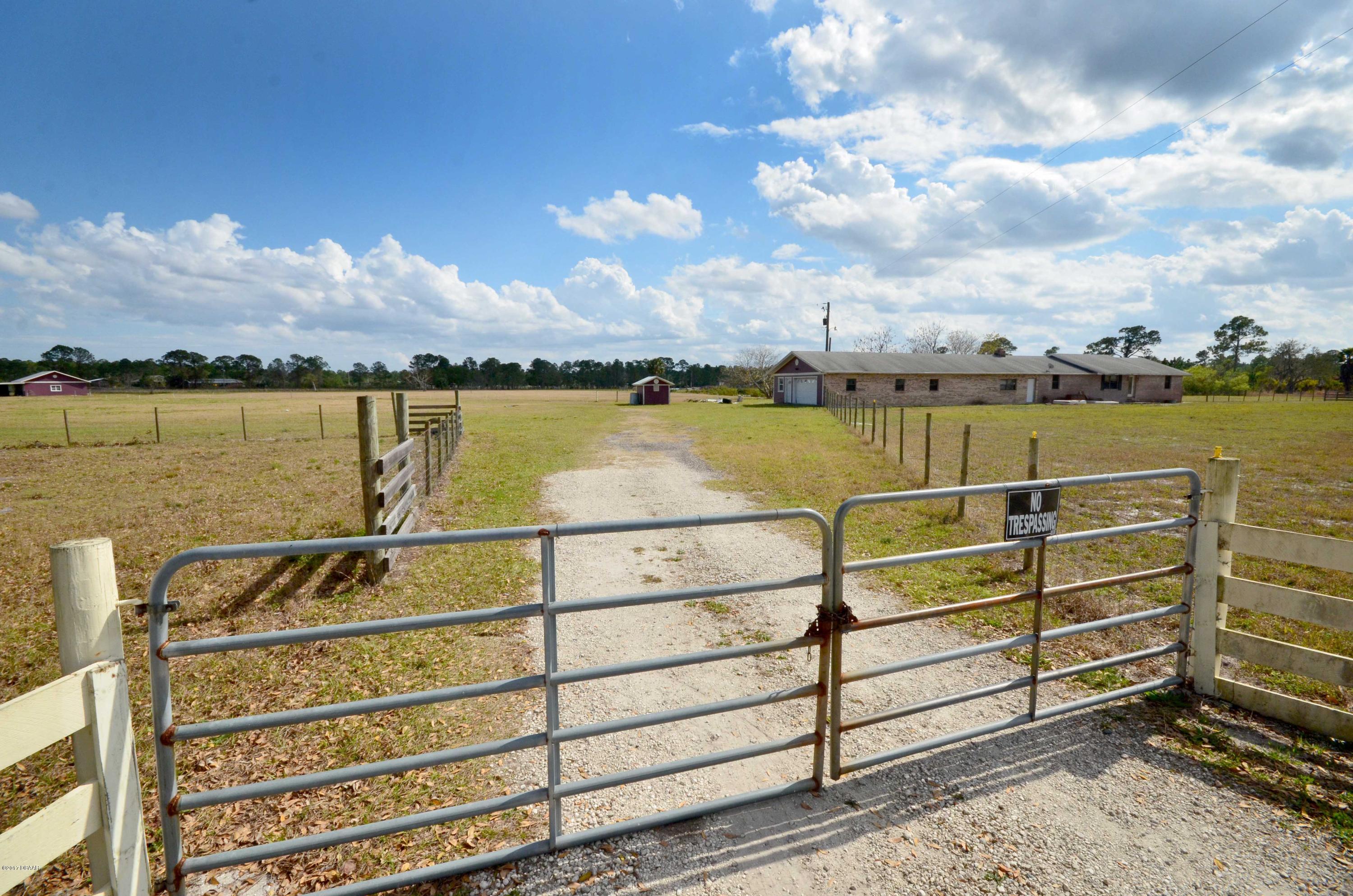 677 State Rte 415 New Smyrna Beach, FL 32168 - Photo 10 of 25 A18