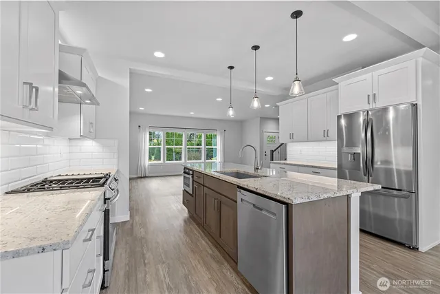 $999,500 | 529 Ball Street, Unit A & B, Sedro-Woolley, WA 98284