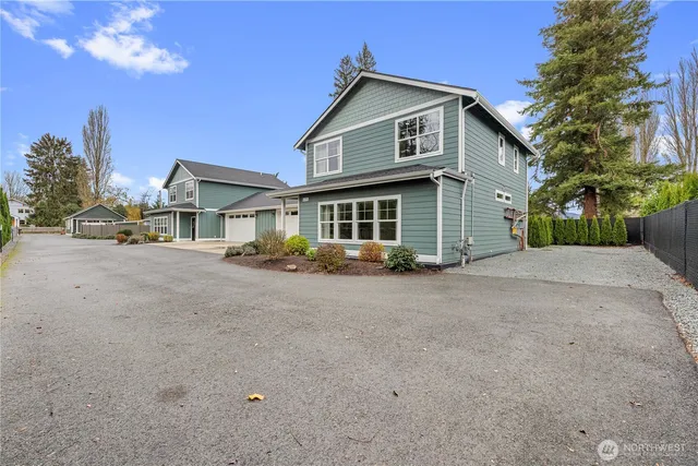 $999,500 | 529 Ball Street, Unit A & B, Sedro-Woolley, WA 98284