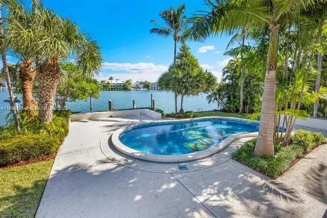 $31,500 | 621 North Mashta Drive, Key Biscayne, FL 33149