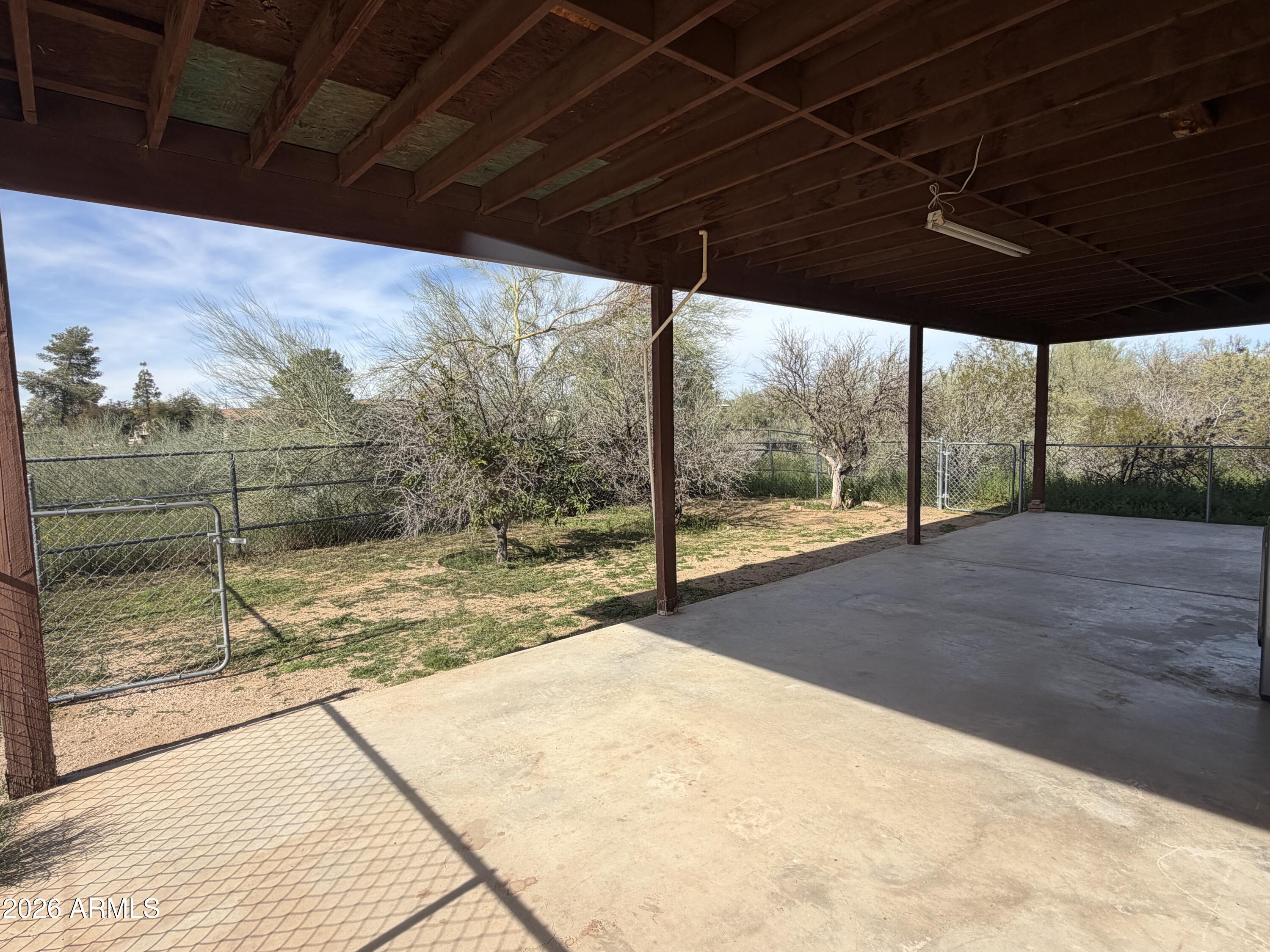 1328 East Maddock Road Phoenix, AZ 85086 - Photo 22 of 31 Covered patio