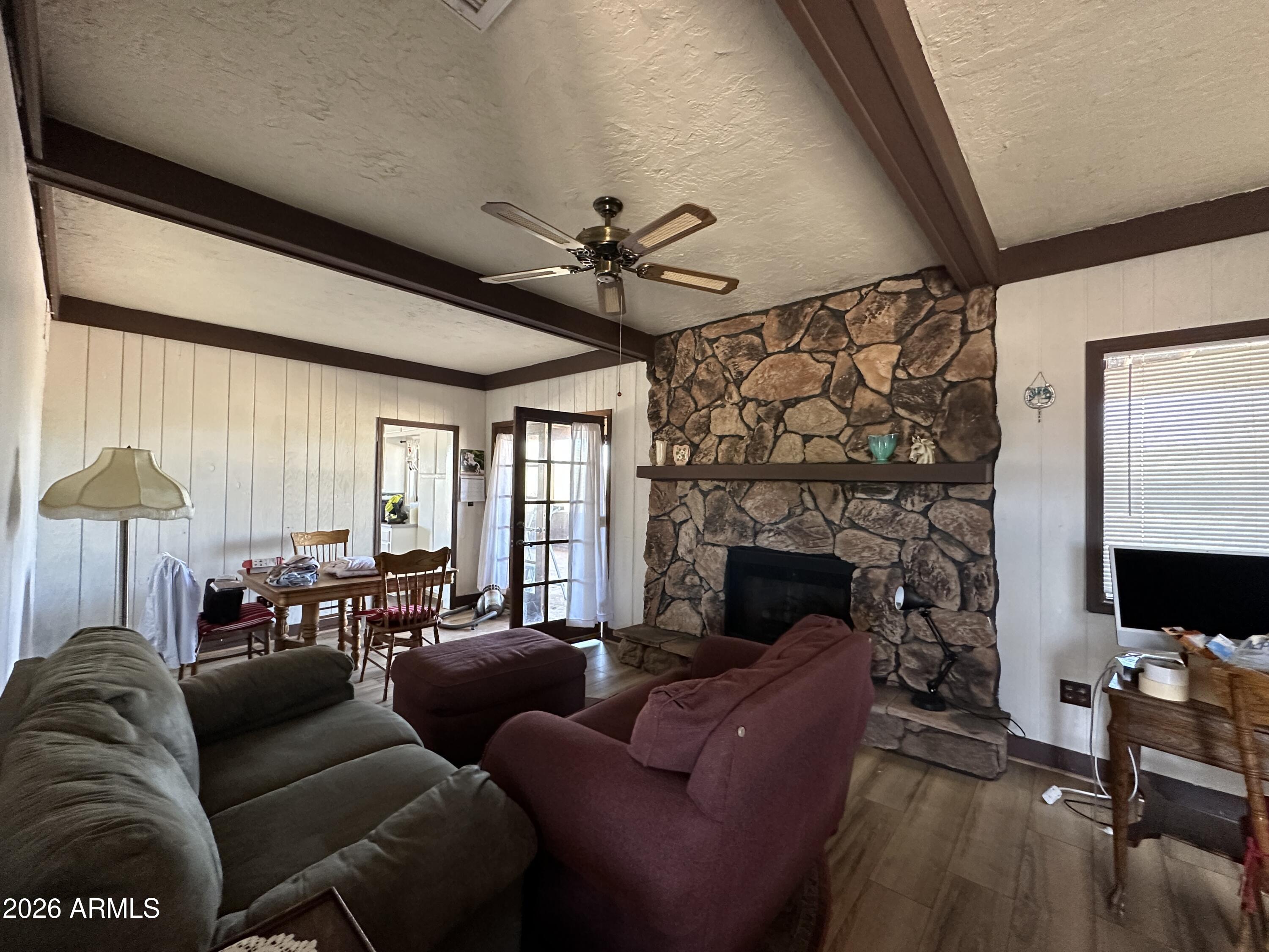 1328 East Maddock Road Phoenix, AZ 85086 - Photo 3 of 16 Living room