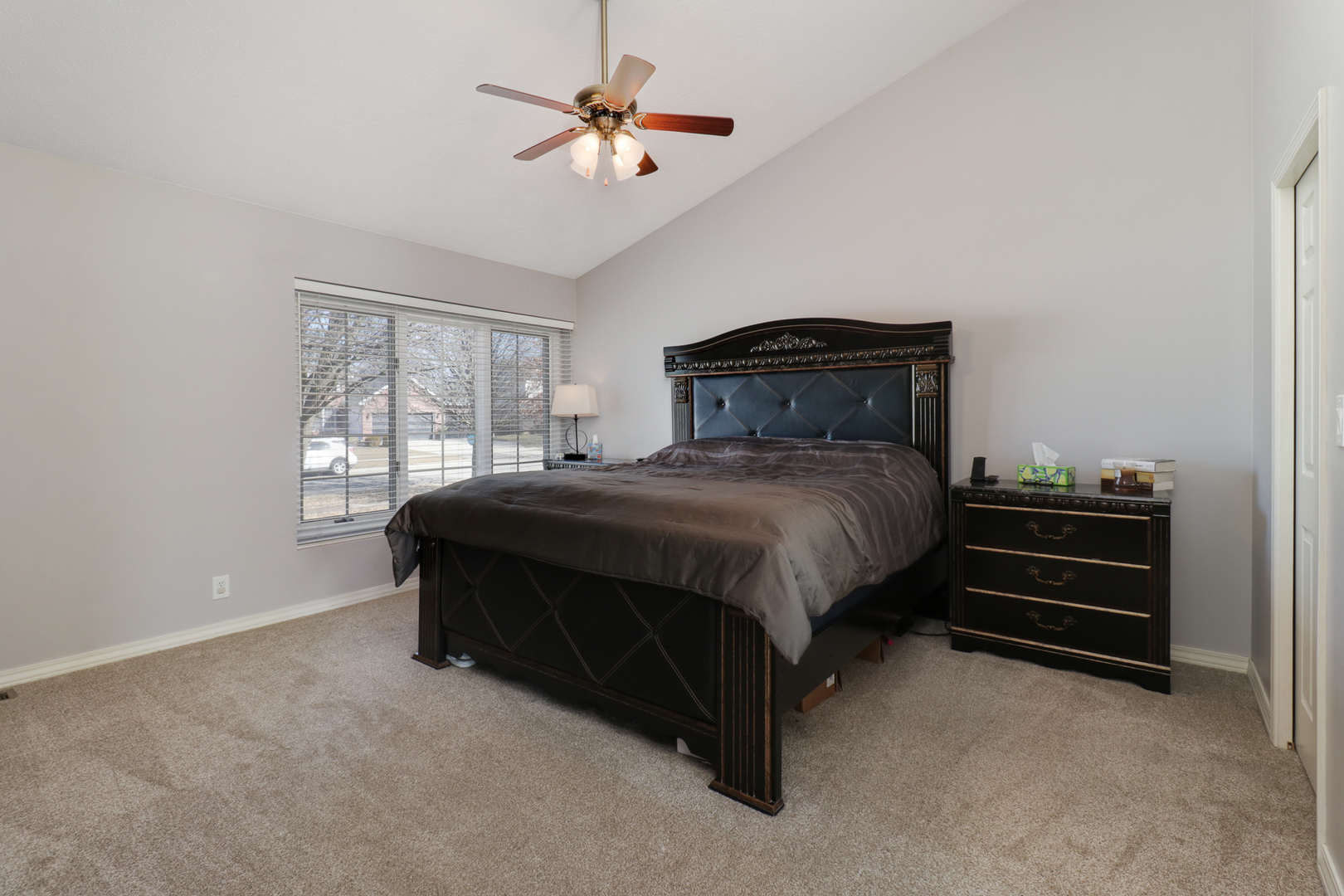 3301 Barrington Road Bloomington, IL 61704 - Photo 15 of 40 Gallery Image 15
