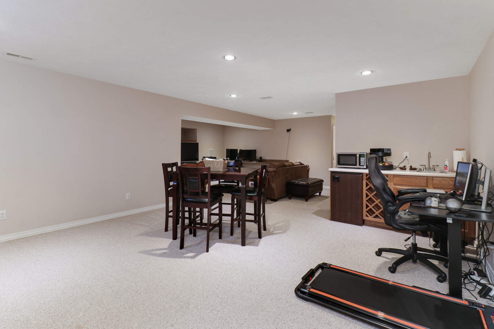 3301 Barrington Road Bloomington, IL 61704 - Photo 28 of 40 Gallery Image 28