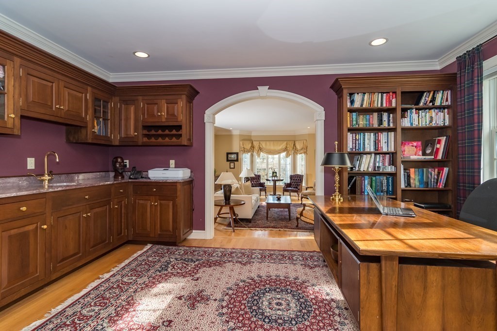 458 Far Reach Road Westwood, MA 02090 - Photo 8 of 39 Gallery Image 8