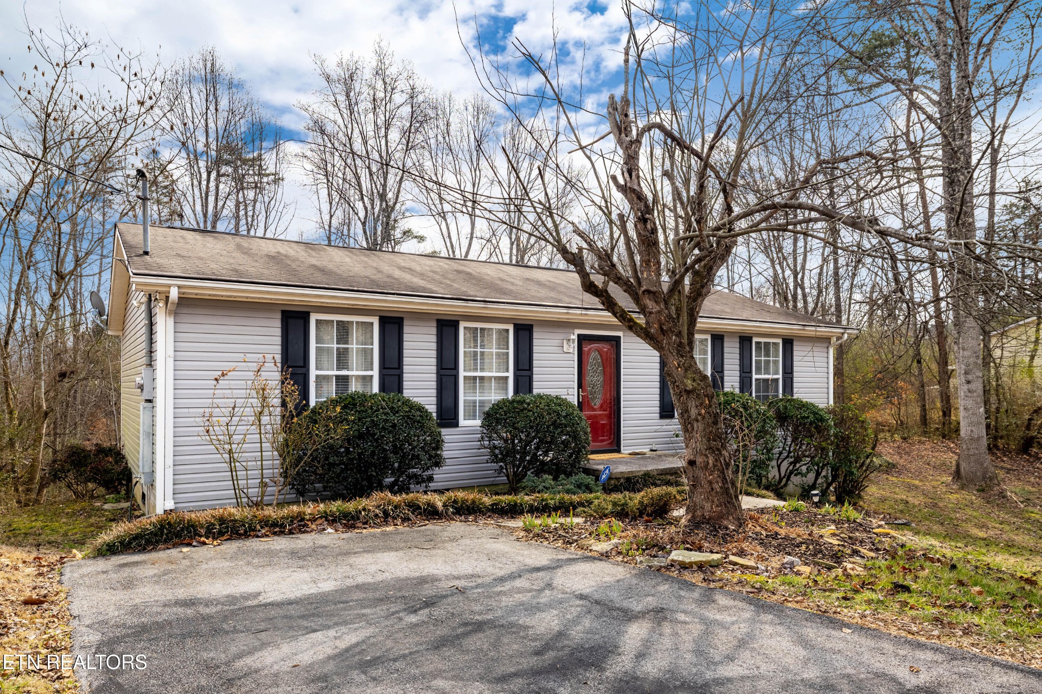 122 Pleasant Lane Clinton, TN 37716 - Photo 28 of 37 Gallery Image 28