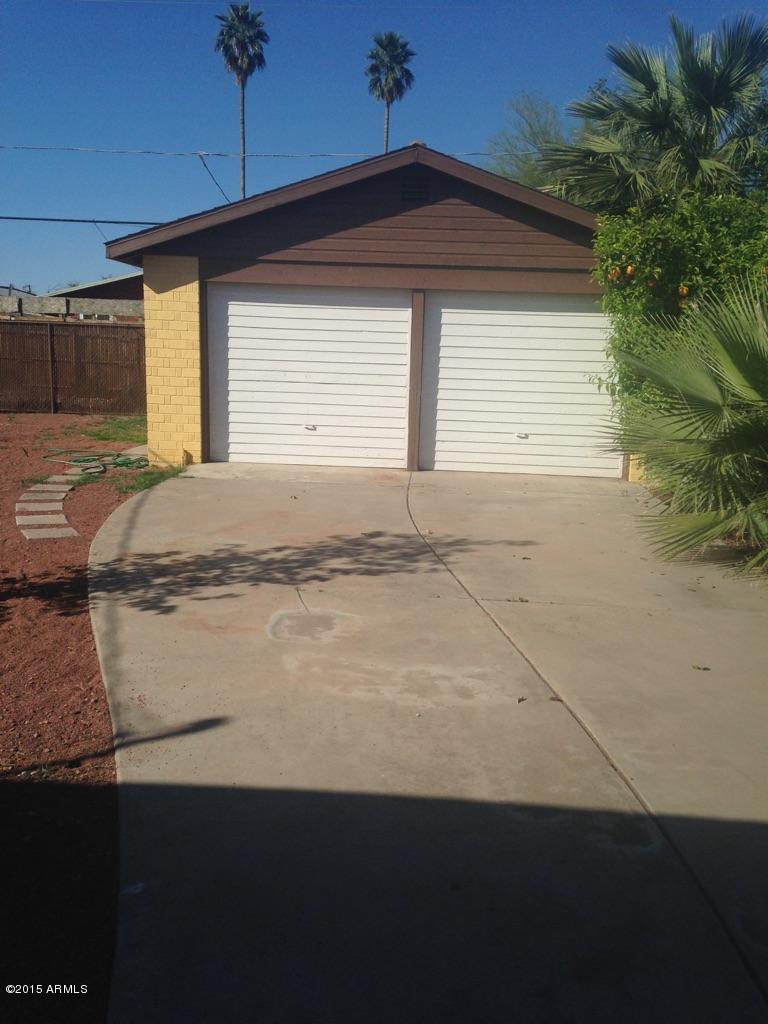 1726 East Granada Road Phoenix, AZ 85006 - Photo 15 of 20 grndGARAGE