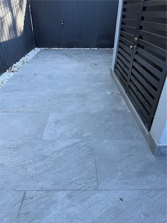 $2,900 | 423 Northwest 32nd Place, Unit 1, Miami, FL 33125