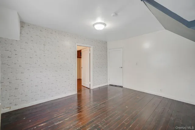 $539,900 | 67 Orchard Street, Lindenhurst, NY 11757