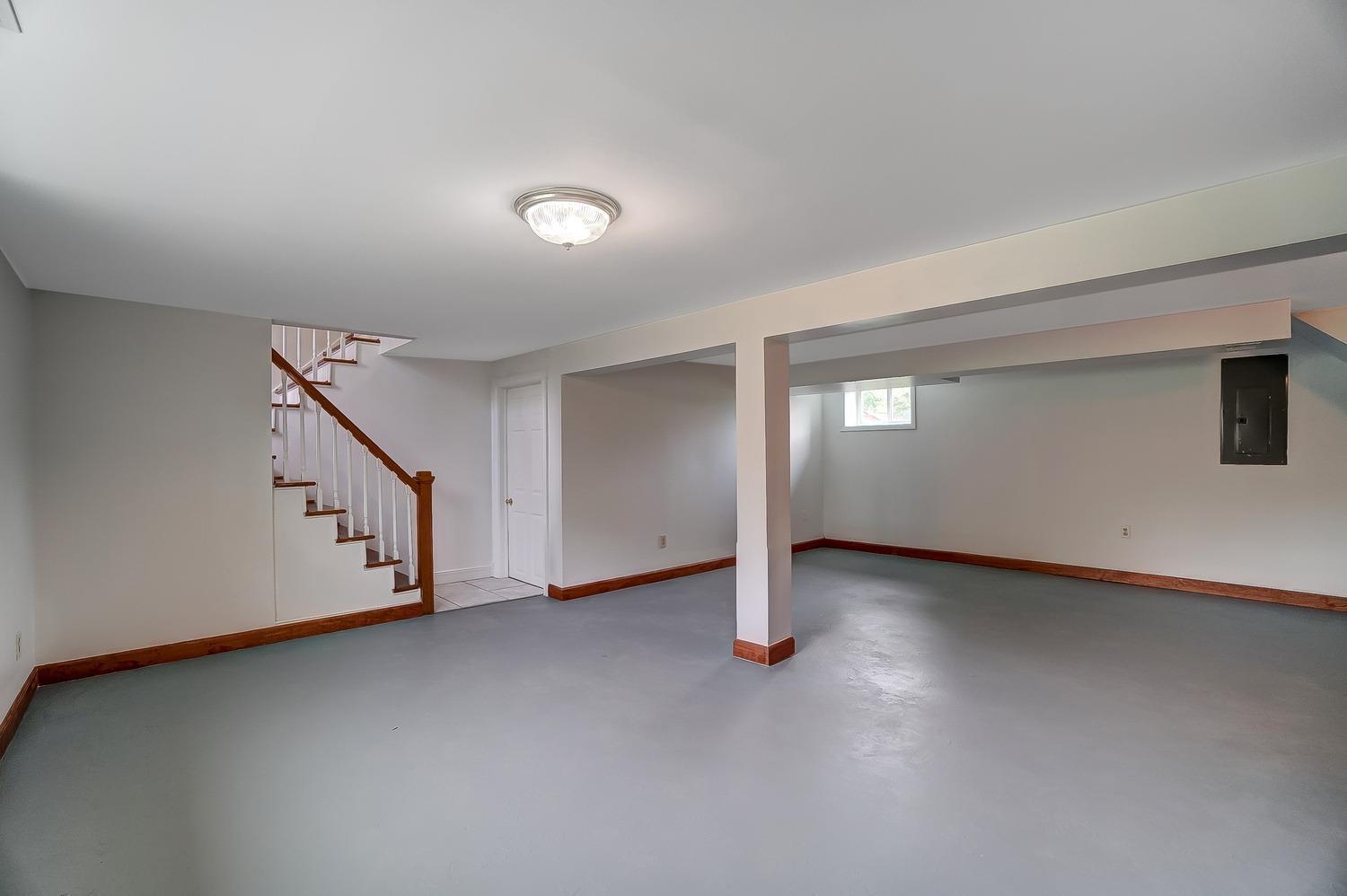 6035 Decker Road Franklin, OH 45005 - Photo 26 of 38