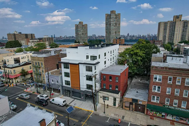 $2,700 | 6710 Park Avenue, Unit 503, Guttenberg, NJ 07093