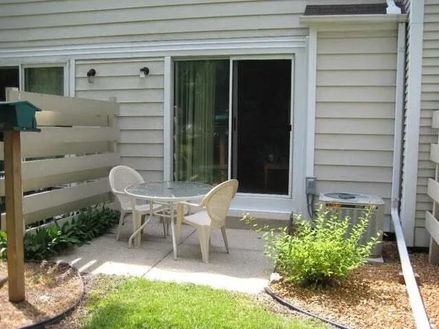 $219,900 | 6240 West College Avenue, Greendale, WI 53129