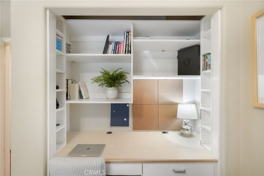 921 Ellesmere Way Oak Park, CA 91377 - Photo 20 of 68 Downstairs Bedroom