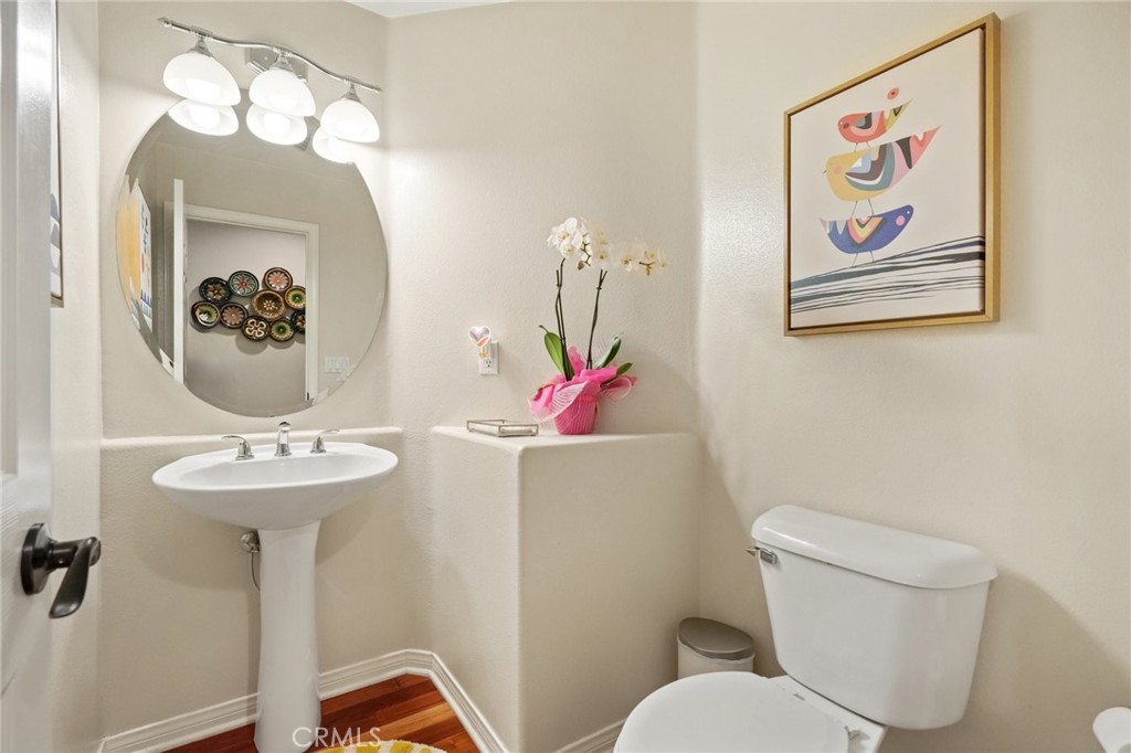 921 Ellesmere Way Oak Park, CA 91377 - Photo 23 of 68 Downstairs Half Bathroom