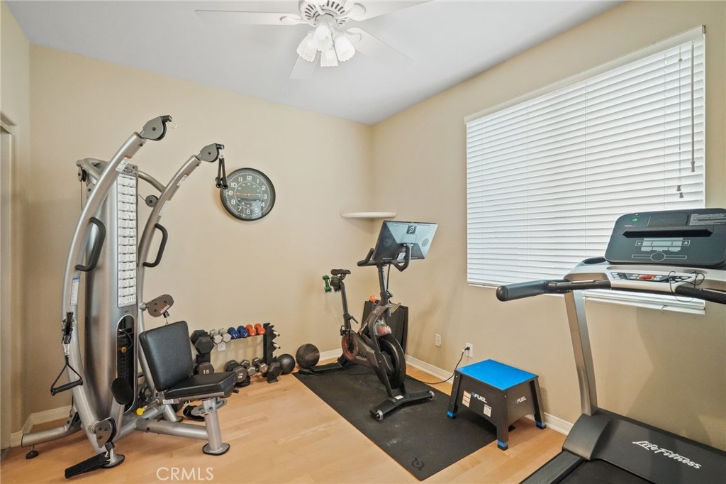 921 Ellesmere Way Oak Park, CA 91377 - Photo 35 of 68 Upstairs Bedroom 3