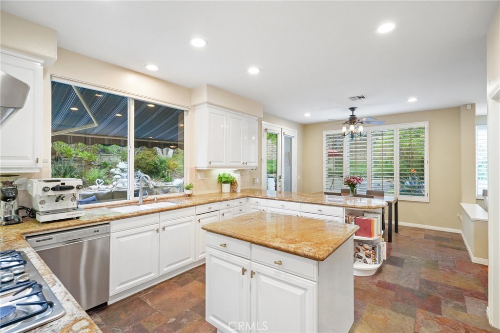 921 Ellesmere Way Oak Park, CA 91377 - Photo 9 of 68 Kitchen