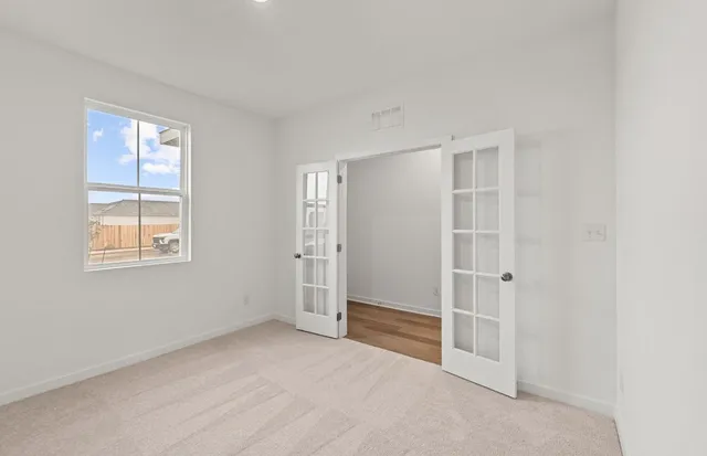 $292,990 | 325 Sullivan Way, Elgin, TX 78621