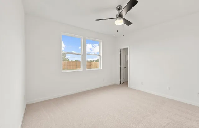 $292,990 | 325 Sullivan Way, Elgin, TX 78621