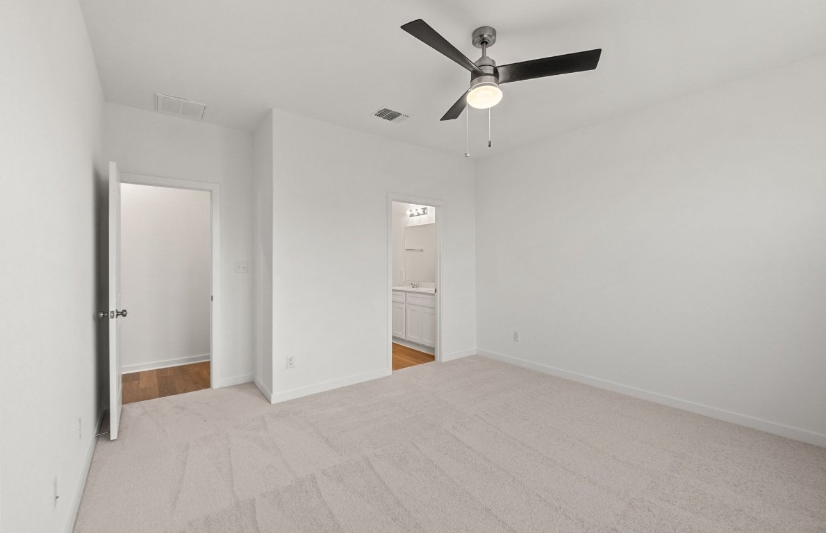 325 Sullivan Way Elgin, TX 78621 - Photo 8 of 19 a view of an empty room