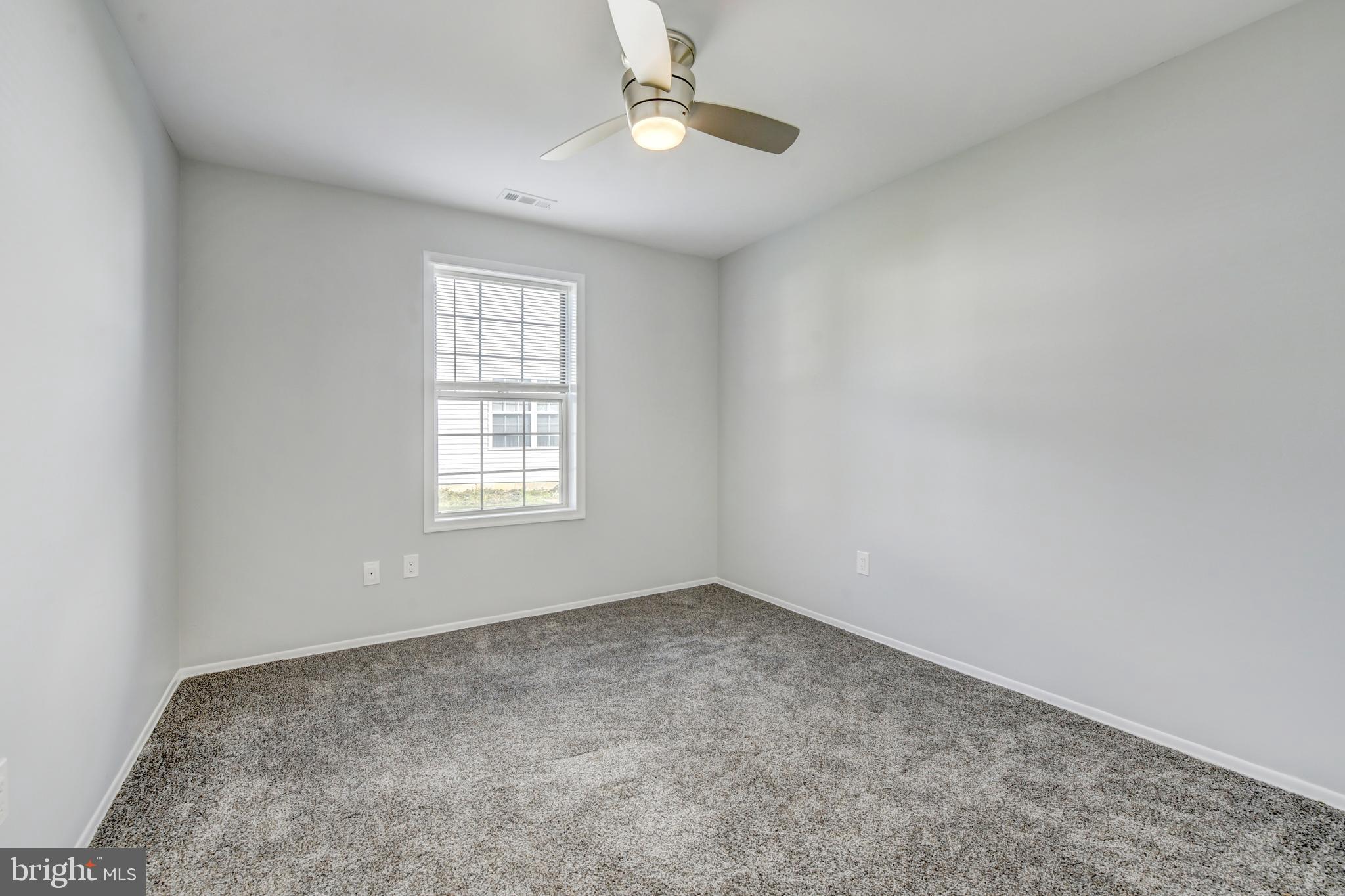 318 Wagon Wheel Circle Columbus, NJ 08022 - Photo 23 of 39 Bedroom 2