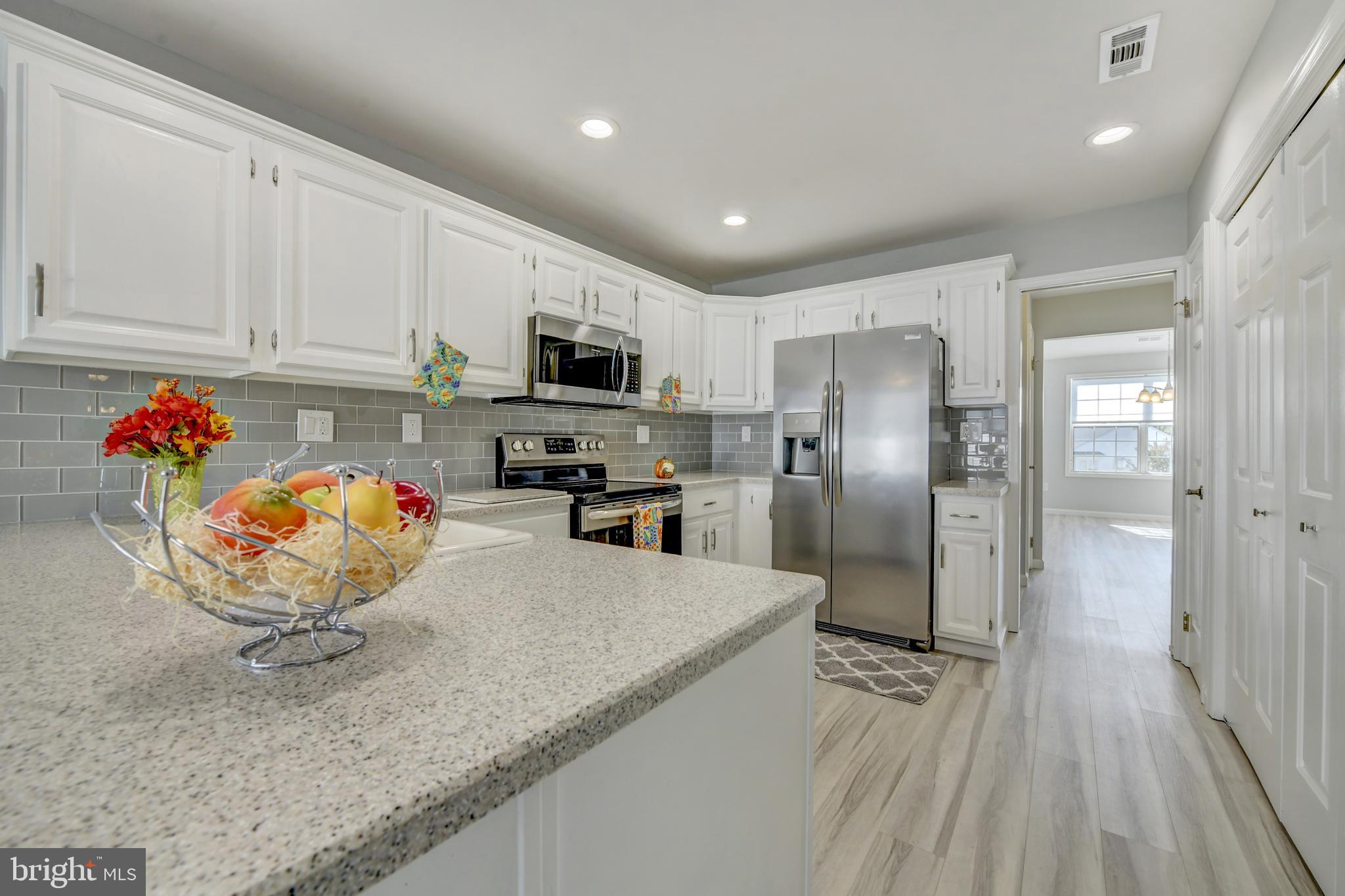 318 Wagon Wheel Circle Columbus, NJ 08022 - Photo 10 of 39 Kitchen