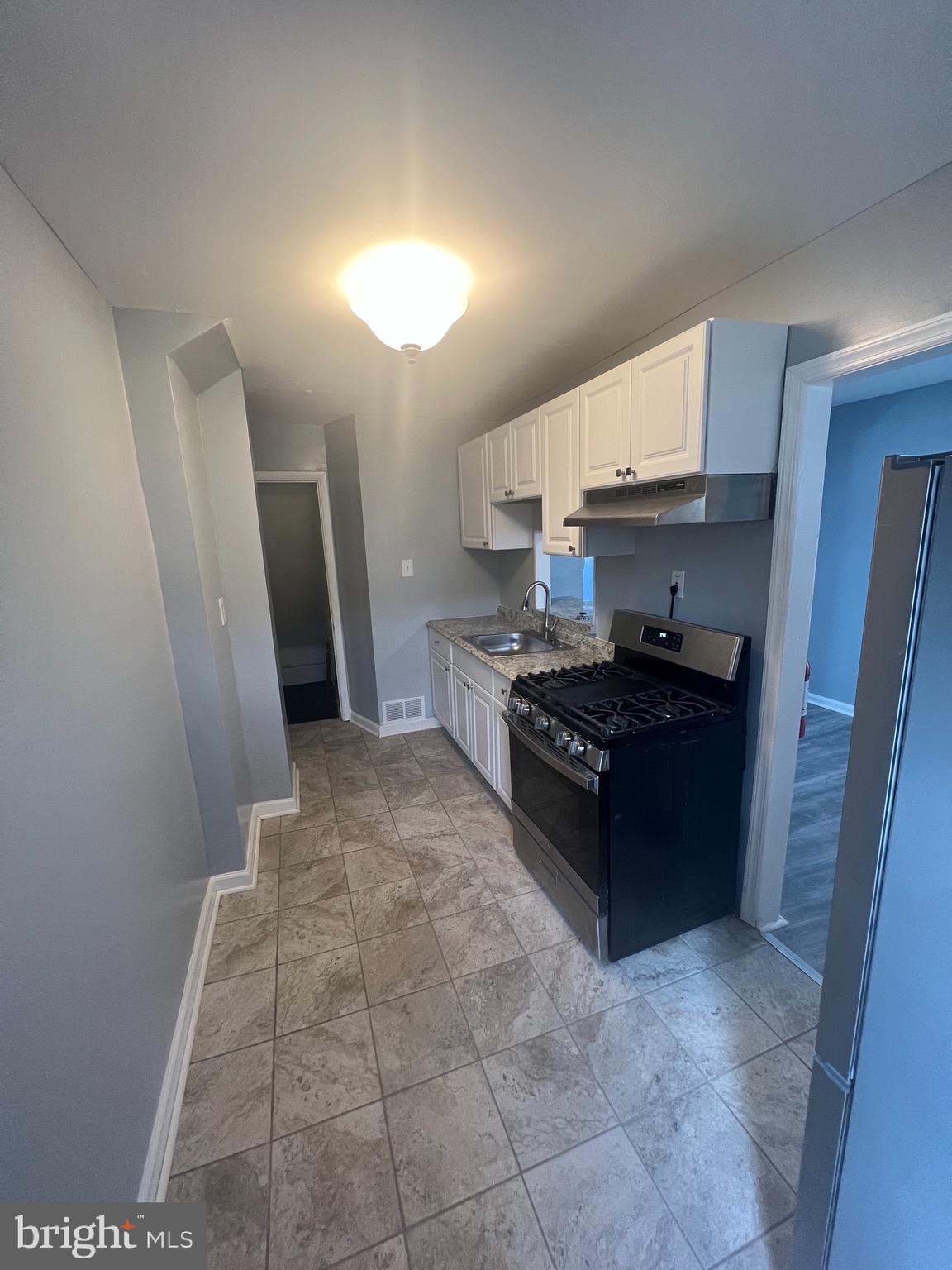 1038 Collings Road Camden, NJ 08104 - Photo 8 of 19 KITCHEN