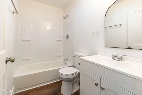 $198,000 | 29344 Hillman Highway, Meadowview, VA 24361