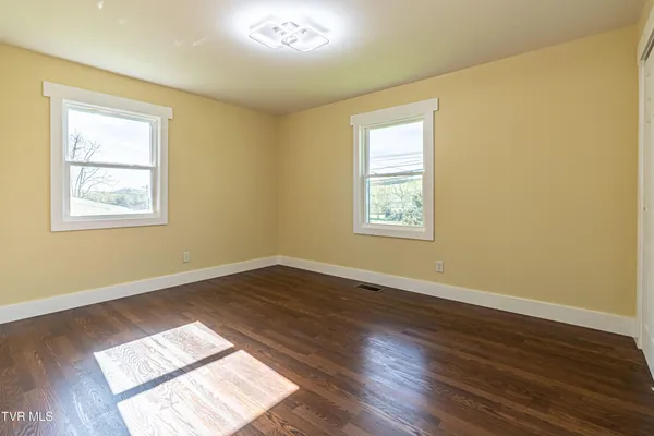 $198,000 | 29344 Hillman Highway, Meadowview, VA 24361