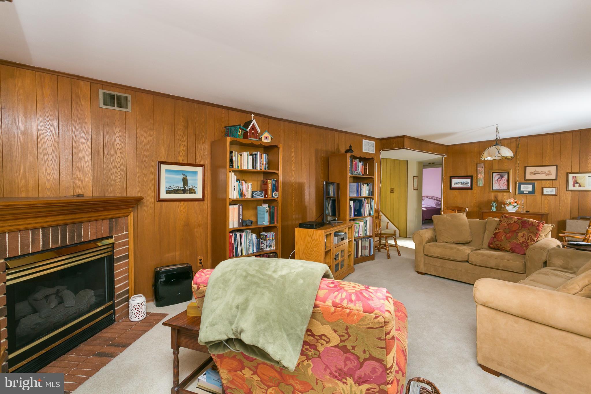 908 Crestwick Road Baltimore, MD 21286 - Photo 28 of 30 Family Room