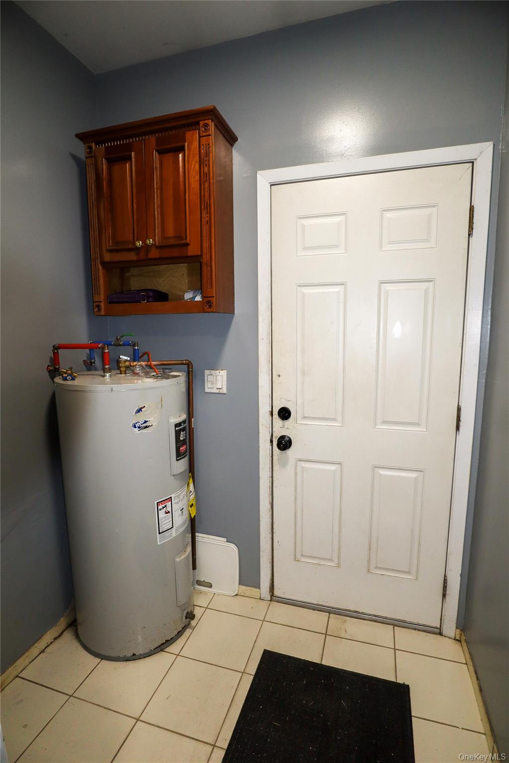 143 Jefferson Avenue Wyandanch, NY 11704 - Photo 26 of 37 a view of a cabinet